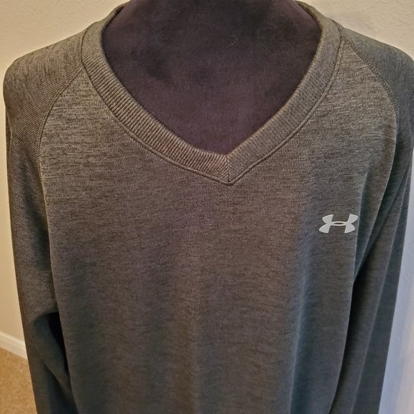 Under Armour Other - Under Amour men's V-neck long sleeves sweater 100% polyester Size 2XL.